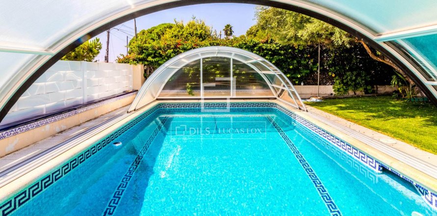 5 bedrooms villa for sale in Sitges, Barcelona, Catalonia, Spain № 3976