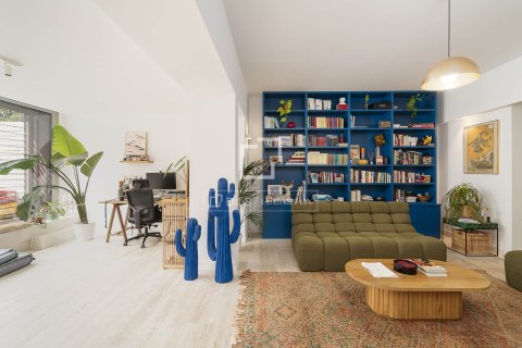 Apartamento de 3 dormitorios en venta en Barcelona, Cataluña, Spain № 3971 - foto 4