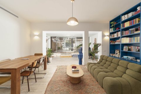 Apartamento de 3 dormitorios en venta en Barcelona, Cataluña, Spain № 3971 - foto 8
