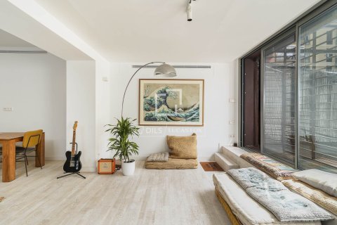 Apartamento de 3 dormitorios en venta en Barcelona, Cataluña, Spain № 3971 - foto 6