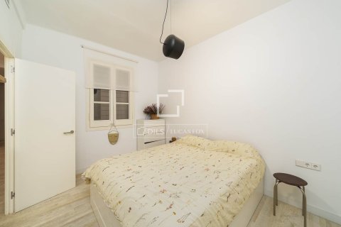 Apartamento de 3 dormitorios en venta en Barcelona, Cataluña, Spain № 3971 - foto 18