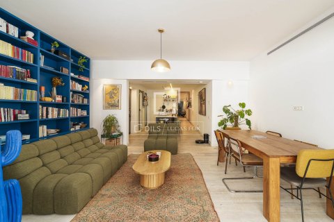Apartamento de 3 dormitorios en venta en Barcelona, Cataluña, Spain № 3971 - foto 13