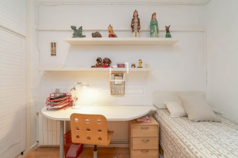 Apartamento de 3 dormitorios en venta en Barcelona, Cataluña, Spain № 3972 - foto 16