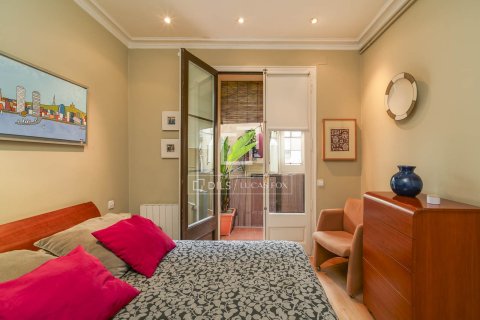 Apartamento de 3 dormitorios en venta en Barcelona, Cataluña, Spain № 3972 - foto 22