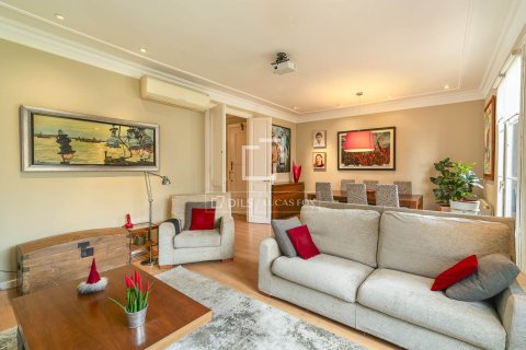 Apartamento de 3 dormitorios en venta en Barcelona, Cataluña, Spain № 3972 - foto 6