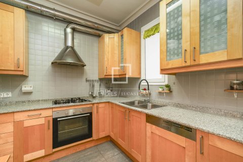 Apartamento de 3 dormitorios en venta en Barcelona, Cataluña, Spain № 3972 - foto 10