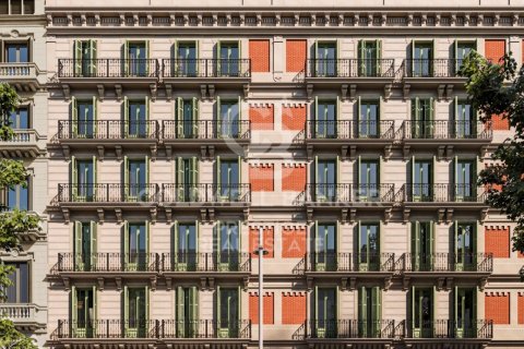 Apartamento de 2 dormitorios en venta en Barcelona, Cataluña, Spain № 5979 - foto 2