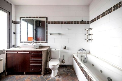 Сasa de 4 dormitorios en venta en Gavà, Barcelona, Cataluña, Spain № 6617 - foto 26