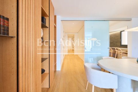 Apartamento de 4 dormitorios en venta en Barcelona, Cataluña, Spain № 2851 - foto 10