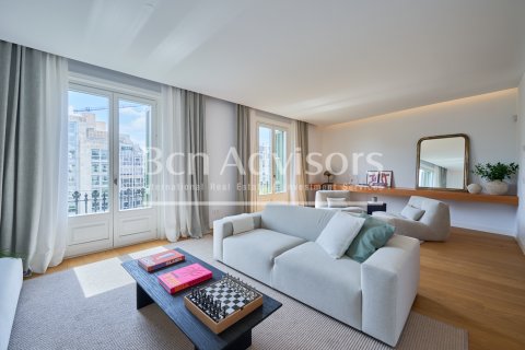 Apartamento de 2 dormitorios en venta en Barcelona, Cataluña, Spain № 2853 - foto 7