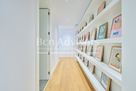 Apartamento de 2 dormitorios en venta en Barcelona, Cataluña, Spain № 2853 - foto 23
