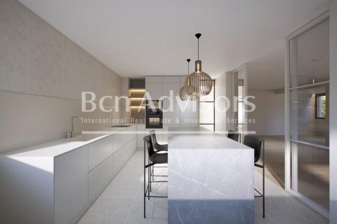 Apartamento de 4 dormitorios en venta en Barcelona, Cataluña, Spain № 2856 - foto 4