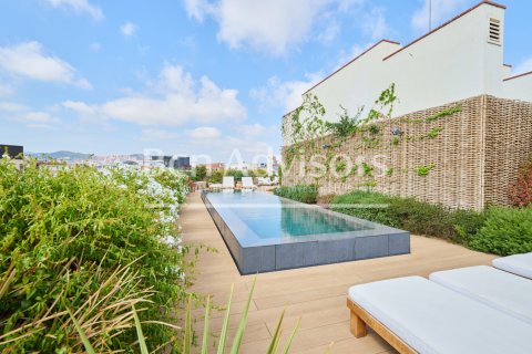 Apartamento de 2 dormitorios en venta en Barcelona, Cataluña, Spain № 2855 - foto 30