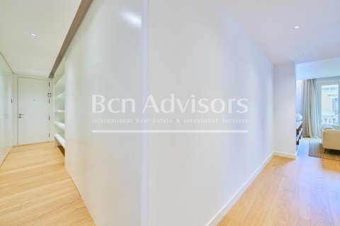 Apartamento de 2 dormitorios en venta en Barcelona, Cataluña, Spain № 2855 - foto 20
