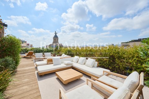 Apartamento de 3 dormitorios en venta en Barcelona, Cataluña, Spain № 2854