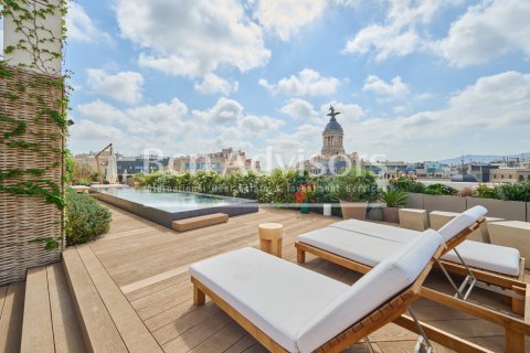 Apartamento de 3 dormitorios en venta en Barcelona, Cataluña, Spain № 2854 - foto 3