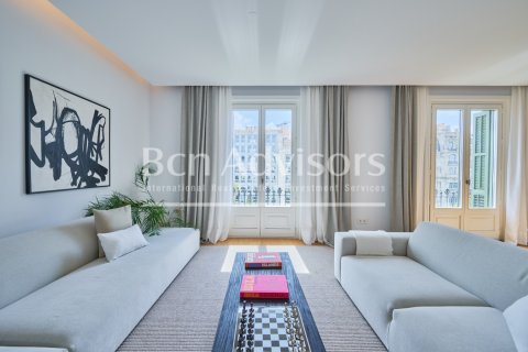 Apartamento de 2 dormitorios en venta en Barcelona, Cataluña, Spain № 2852 - foto 7