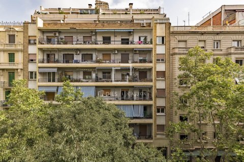 Apartamento de 3 dormitorios en venta en Barcelona, Cataluña, Spain № 4179 - foto 25