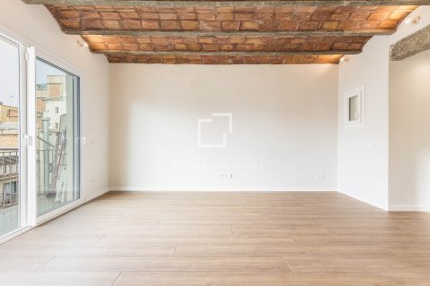 Apartamento de 3 dormitorios en venta en Barcelona, Cataluña, Spain № 4179 - foto 3