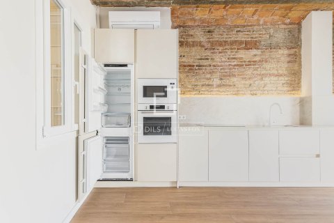 Apartamento de 3 dormitorios en venta en Barcelona, Cataluña, Spain № 4179 - foto 11