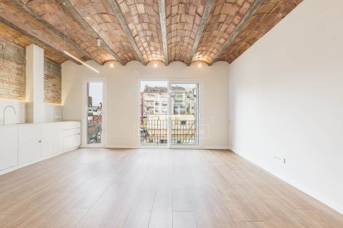 Apartamento de 3 dormitorios en venta en Barcelona, Cataluña, Spain № 4179 - foto 4