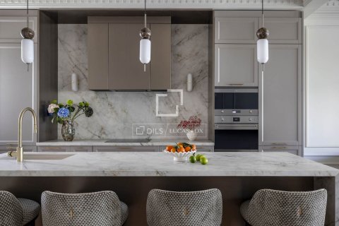 Apartamento de 3 dormitorios en venta en Barcelona, Cataluña, Spain № 3728 - foto 5