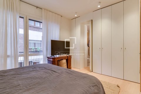 4 bedrooms apartment for sale in Barcelona, Catalonia, Spain № 6832 - photo 21