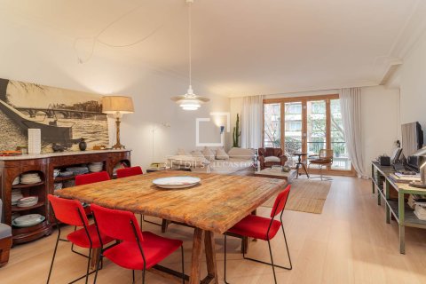 4 bedrooms apartment for sale in Barcelona, Catalonia, Spain № 6832 - photo 16
