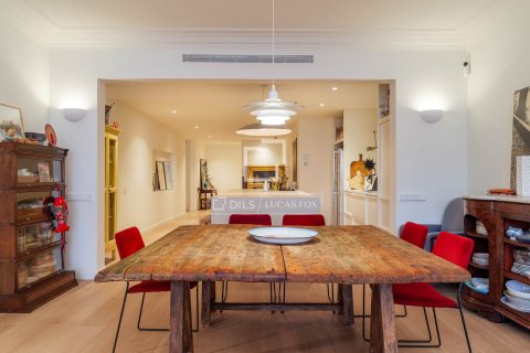 4 bedrooms apartment for sale in Barcelona, Catalonia, Spain № 6832 - photo 17