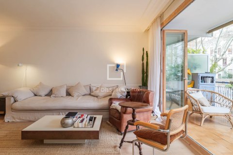 4 bedrooms apartment for sale in Barcelona, Catalonia, Spain № 6832 - photo 3