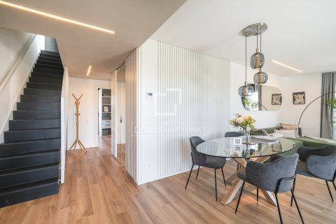 Ático de 3 dormitorios en venta en Sant Boi de Llobregat, Barcelona, Cataluña, Spain № 6831 - foto 11