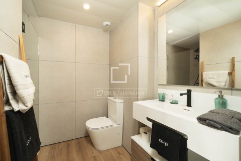 Ático de 3 dormitorios en venta en Sant Boi de Llobregat, Barcelona, Cataluña, Spain № 6831 - foto 17
