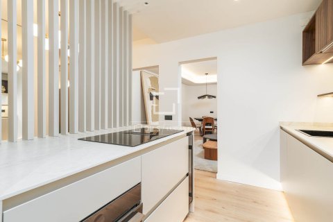 Купить квартиру в Барселона, Испания с 3 спальни, 100м², № 6833 - фото 11