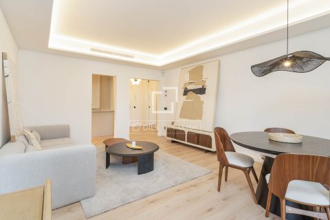 Купить квартиру в Барселона, Испания с 3 спальни, 100м², № 6833 - фото 14