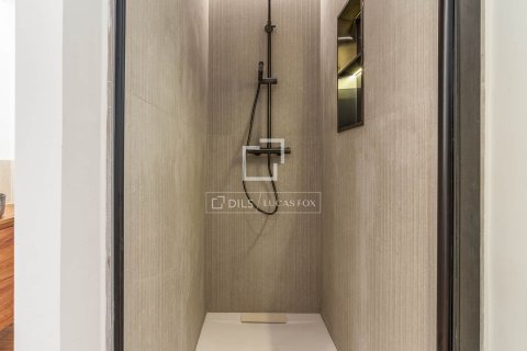 Купить квартиру в Барселона, Испания с 3 спальни, 100м², № 6833 - фото 3