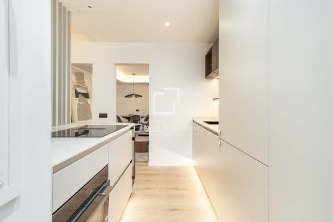 Купить квартиру в Барселона, Испания с 3 спальни, 100м², № 6833 - фото 10