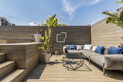 Ático de 5 dormitorios en venta en Barcelona, Cataluña, Spain № 8793 - foto 3