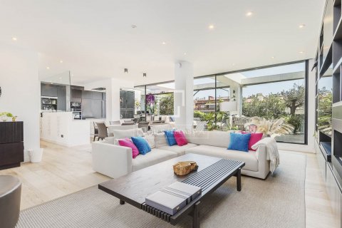 Ático de 5 dormitorios en venta en Barcelona, Cataluña, Spain № 8793 - foto 12