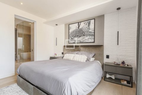 Ático de 5 dormitorios en venta en Barcelona, Cataluña, Spain № 8793 - foto 26