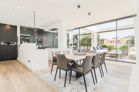 Ático de 5 dormitorios en venta en Barcelona, Cataluña, Spain № 8793 - foto 5