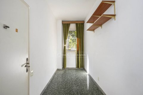 Apartamento de 3 dormitorios en venta en Barcelona, Cataluña, Spain № 8791 - foto 6