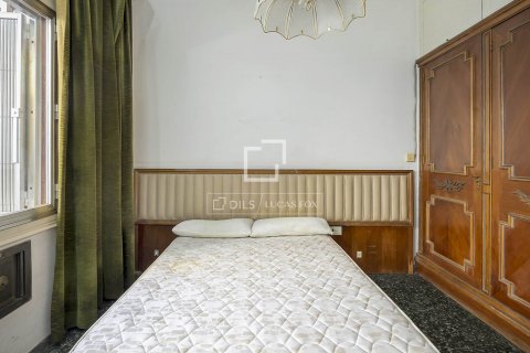 Apartamento de 3 dormitorios en venta en Barcelona, Cataluña, Spain № 8791 - foto 11