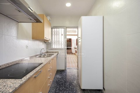 Apartamento de 3 dormitorios en venta en Barcelona, Cataluña, Spain № 8791 - foto 19