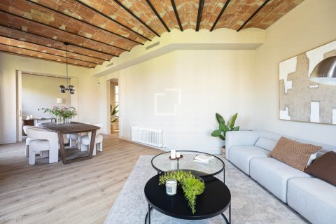 Apartamento de 4 dormitorios en venta en Barcelona, Cataluña, Spain № 8788 - foto 8