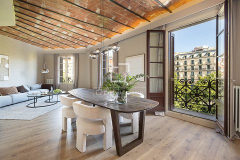 Apartamento de 4 dormitorios en venta en Barcelona, Cataluña, Spain № 8788