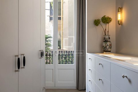 Apartamento de 3 dormitorios en venta en Barcelona, Cataluña, Spain № 8794 - foto 23