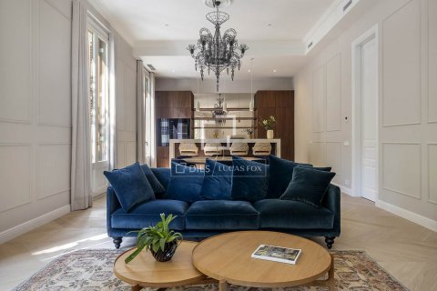 Apartamento de 3 dormitorios en venta en Barcelona, Cataluña, Spain № 8794 - foto 7