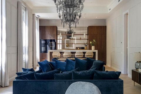 Apartamento de 3 dormitorios en venta en Barcelona, Cataluña, Spain № 8794 - foto 4