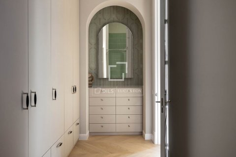 Apartamento de 3 dormitorios en venta en Barcelona, Cataluña, Spain № 8794 - foto 20
