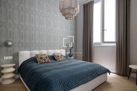 Apartamento de 3 dormitorios en venta en Barcelona, Cataluña, Spain № 8794 - foto 15